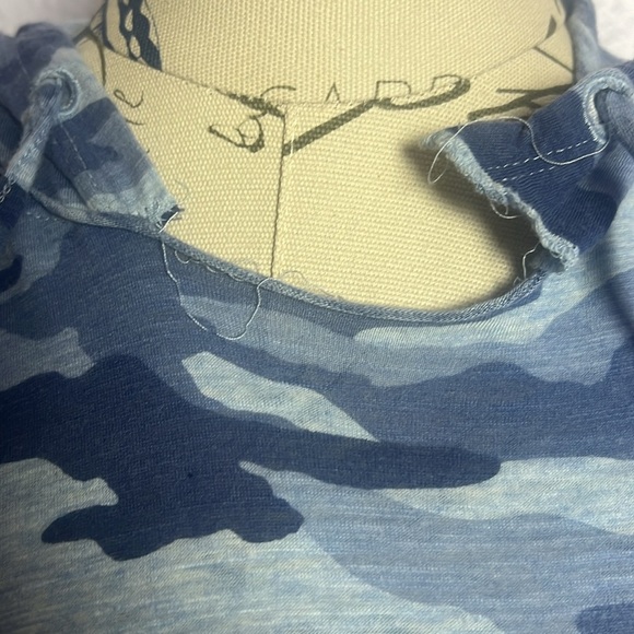 Blue Army Print Hoodie Tee - Picture 2 of 6